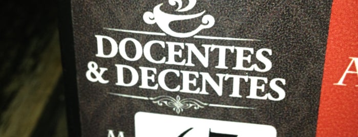 Docentes e Decentes is one of Locais.