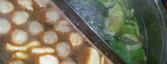 Yun Man Steamboat Chinese Dishes is one of Food Hunting ♥ Borneo.