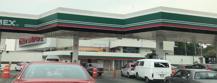 Gasolinera Pemex C.U. is one of Gasolinerías DF.
