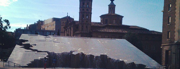 Fuente de la Hispanidad is one of Aragón.