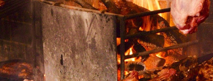 Galpón Parrillada is one of Bares e restaurantes.