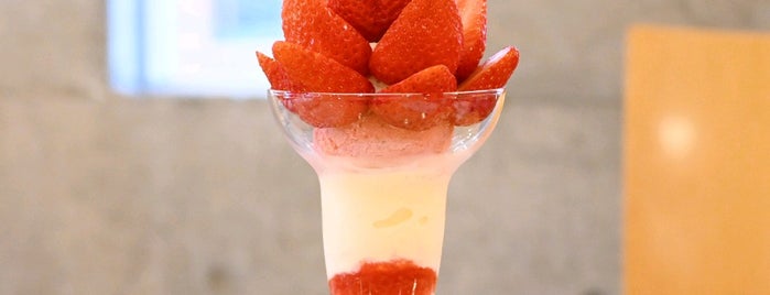 Fruit Parlor Goto is one of デザート・Dessert.