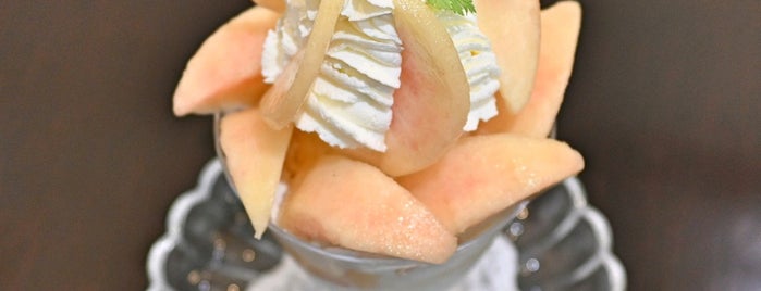 Fruit de saison is one of Other Food - Tokyo.