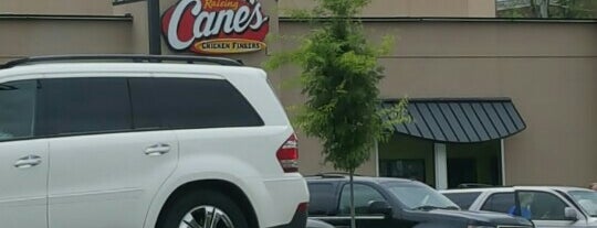 Raising Canes is one of Chazさんのお気に入りスポット.
