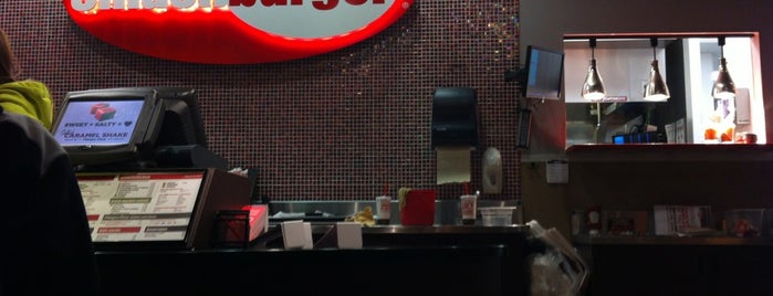 Smashburger is one of J. Alexander'in Beğendiği Mekanlar.