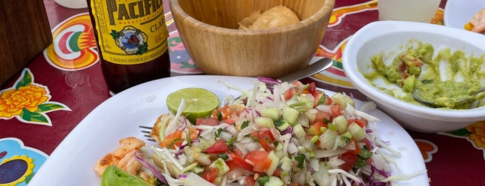 Marys Traditional Cuisine is one of Lugares favoritos de Nicky.
