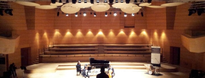 Teatro Dal Verme is one of Vanessaさんのお気に入りスポット.