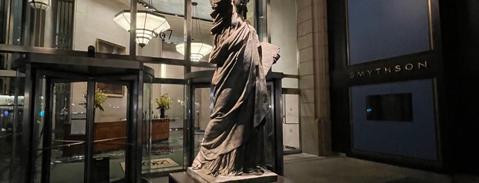 Mini Statue Of Liberty is one of NYC to do list.