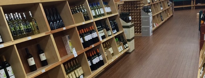 Youngs Fine Wines & Spirits is one of Kyulee : понравившиеся места.