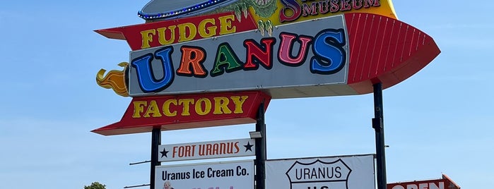 Uranus Fudge Factory And General Store is one of Quirky Landmarks USA.