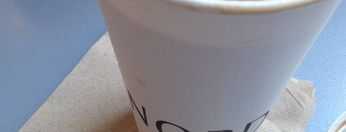 Nordstrom Ebar Artisan Coffee is one of Posti che sono piaciuti a Thirsty.
