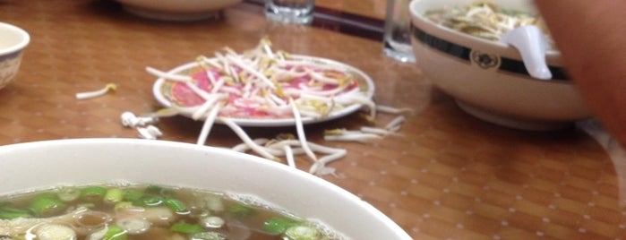 Pho Broadway is one of Locais curtidos por Thirsty.