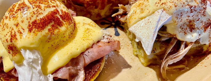 Snooze, an A.M. Eatery is one of Breakfast and Brunch.