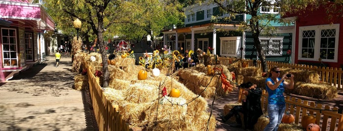 Scary & Crow's Straw Maze is one of Frightmares.
