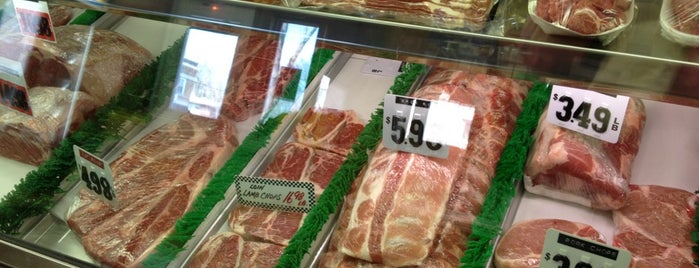 Norshore Meats & Deli is one of PooBear 님이 좋아한 장소.