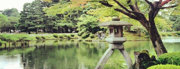 Kenrokuen Garden is one of 隠れた絶景スポット.