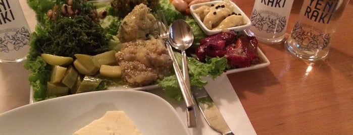 Sıdıka Meze Restoranı is one of Chill/34.