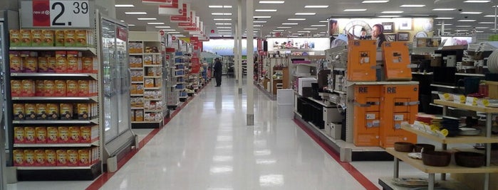 Target is one of Lugares favoritos de Eve.