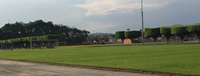 Nova Iguaçu Futebol Clube is one of Lugares.