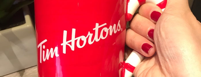 Tim Hortons is one of Shankさんのお気に入りスポット.