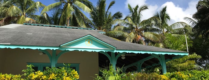 Las Palmas al Mar is one of Dominicana.