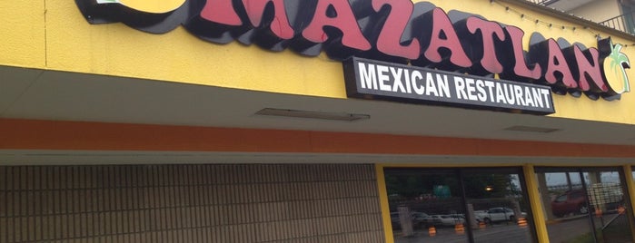Mazatlan Mexican Restaurant is one of Tempat yang Disukai Keri.