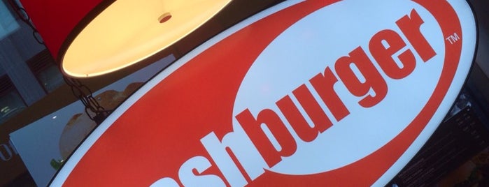 Smashburger is one of Maria's Saved Places.