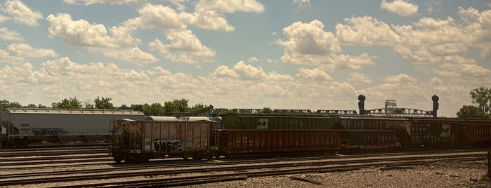Burlington Amtrak (BRL) is one of Iowa trip.