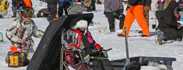 Brainerd Jaycees Ice Fishing Contest is one of places i want 2go2 today.