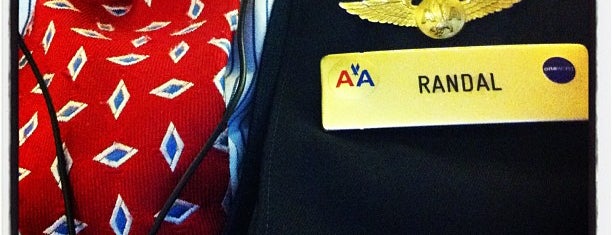 AA Flight Attendant H3 Ops is one of Randal'ın Beğendiği Mekanlar.