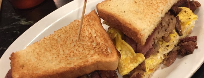 Eisenberg's Sandwich Shop is one of Savory Sammies 🥪.