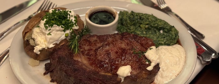 Harris' Restaurant is one of My unrelenting love for fine steaks.