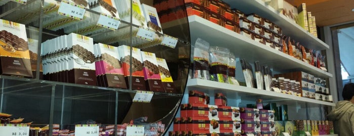 Chocolates Brasil Cacau is one of สถานที่ที่ Anderson ถูกใจ.