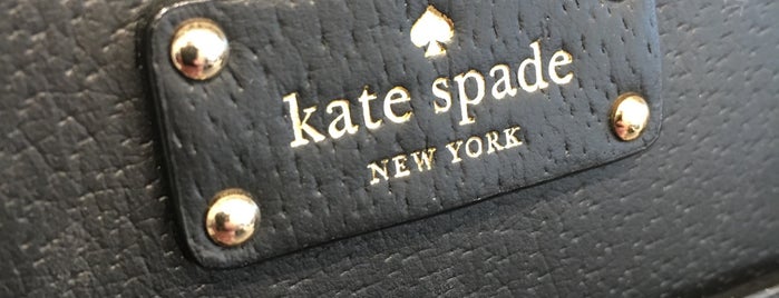 Kate Spade New York is one of Orte, die Kyra gefallen.