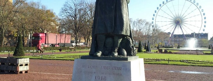 La statue du Poilu Libérateur is one of Week-end du 3 décembre.