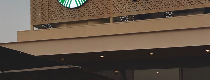 Starbucks is one of Azizさんのお気に入りスポット.