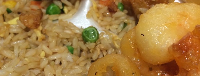 Panda Express is one of Sandraさんのお気に入りスポット.