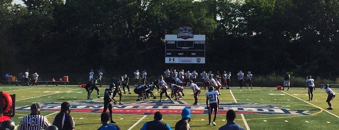 Banner Field at Latrobe Park is one of Posti che sono piaciuti a Leandro.