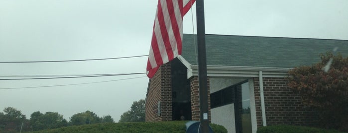 US Post Office is one of Tempat yang Disukai Erika.