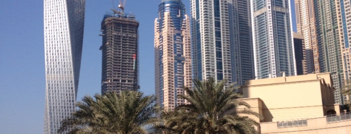 Dubai Marina Walk is one of Tempat yang Disukai Pavel.
