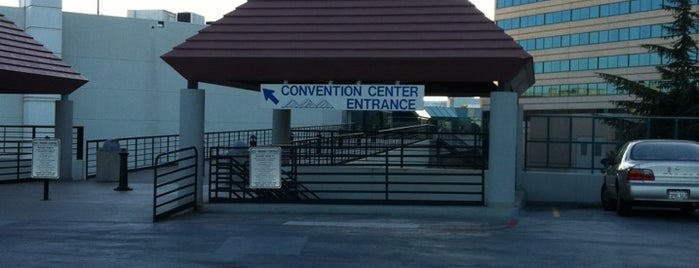 Parking Garage - Santa Clara Convention Center is one of Tempat yang Disukai Justin.