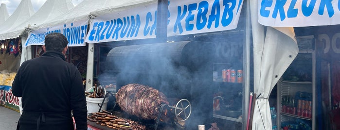 Yenibosna Meydan is one of Lieux qui ont plu à i.