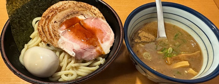 柳麺 極つ庵 総本店 is one of ラーメン同好会・三河支部.