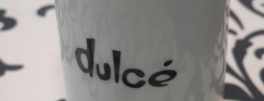 Dulcé Café is one of Lieux qui ont plu à Adel.