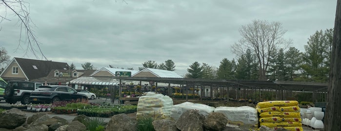 Cherry Lawn Farm Market is one of Westchester Exploration.
