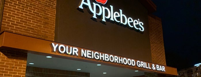 Applebee's Grill + Bar is one of Places To Go.
