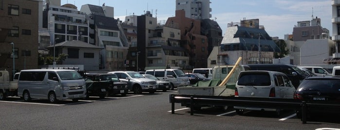 宇田川町パーキング is one of Parking.