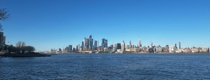 Hudson River Waterfront Walkway is one of Jersey City.