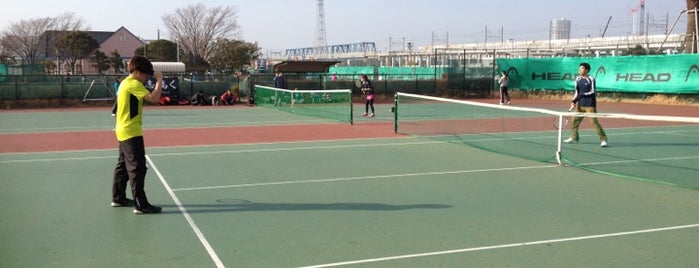 Ken'sテニスクラブ ららぽーと is one of 行ったことのあるテニスコート.