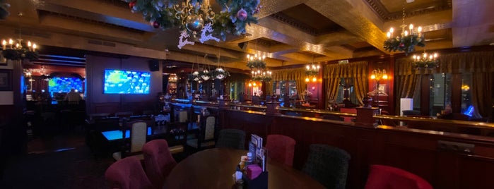 The White Hart Pub is one of Tempat yang Disukai Konstantin.